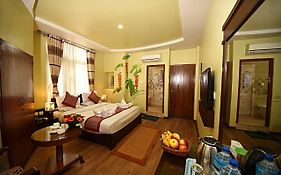 Hotel Osho Home